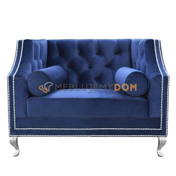 Fotel AMARO z wałkami i pinezkami